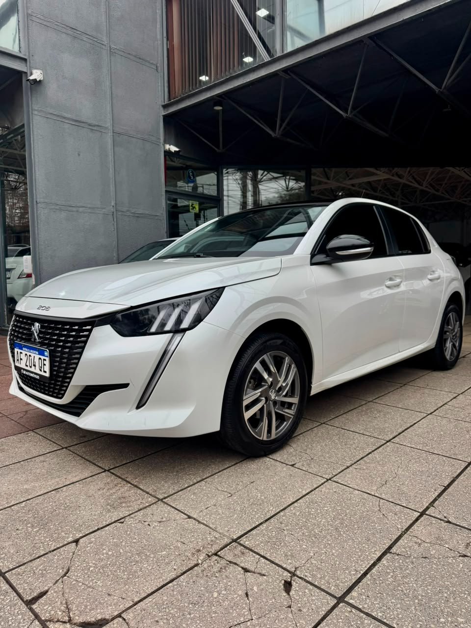 Peugeot 208 Feline